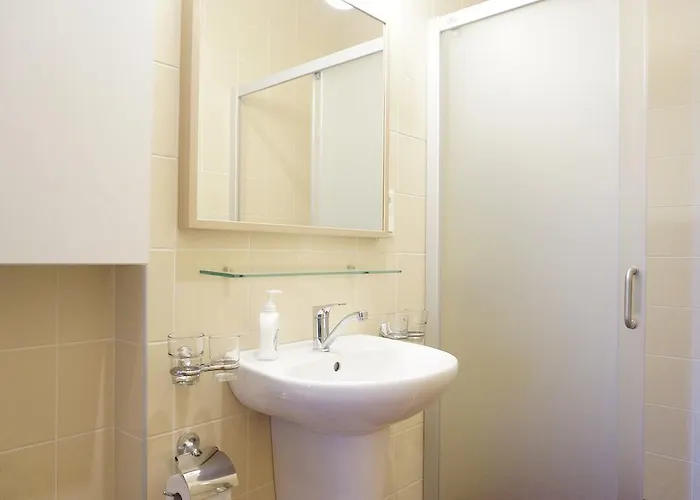 House * Παλάγκα